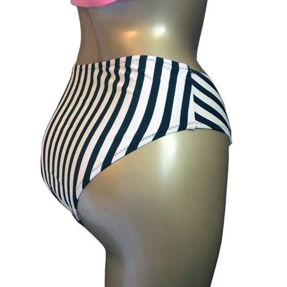 Cupshe High Waisted Hi Rise Swimsuit Bikini Bottom Striped Stripes Slimming NWOT - Picture 4 of 7